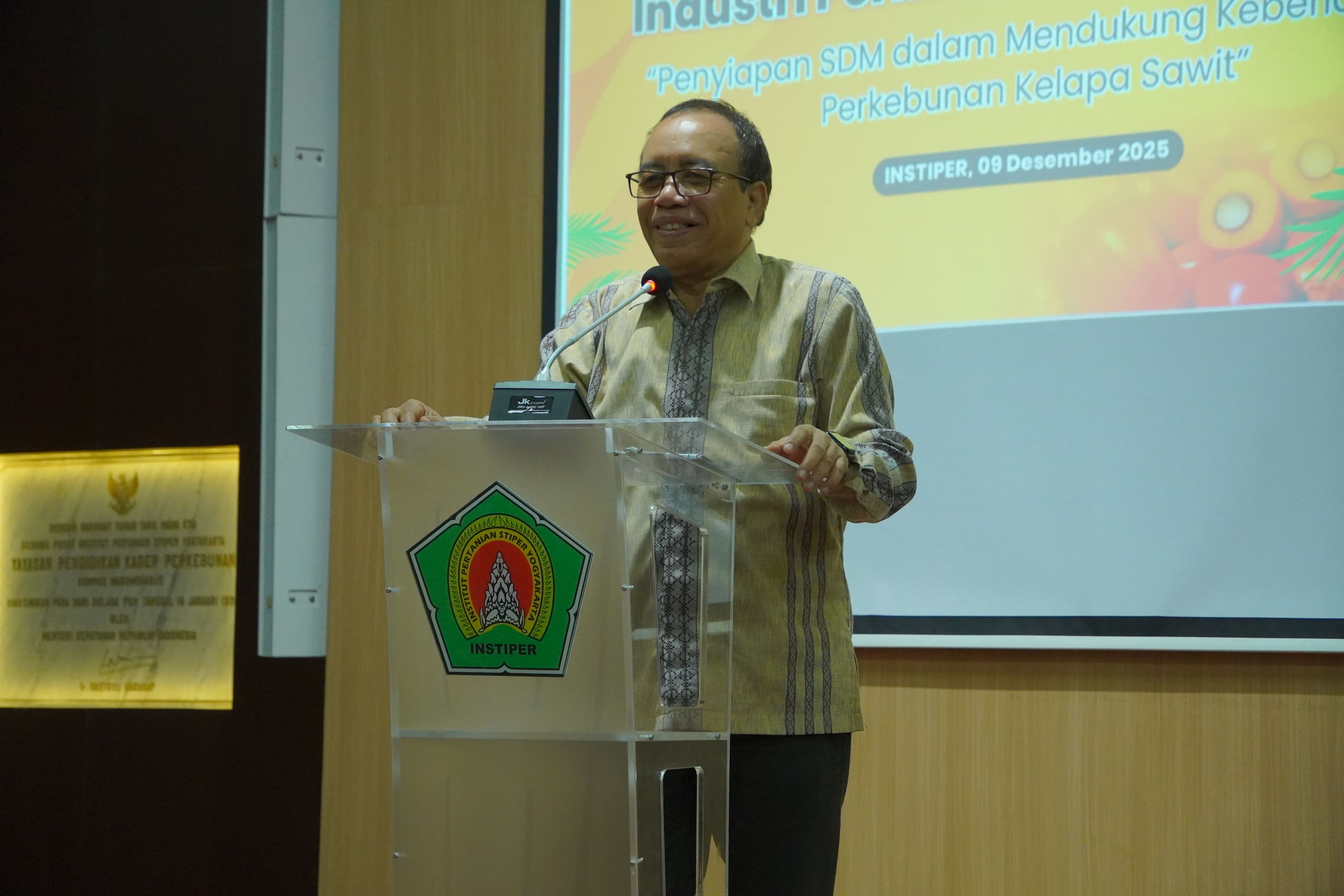 INSTIPER YOGYAKARTA Komit Cetak SDM Industri Perkebunan Kelapa Sawit 