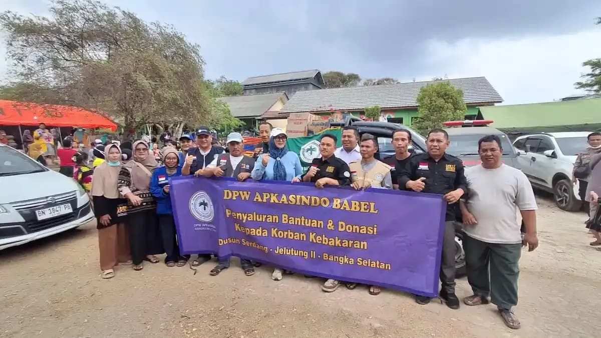 Apkasindo Babel Hadir untuk Korban Kebakaran Dusun Serdang, Salurkan Bantuan Rp18 Juta