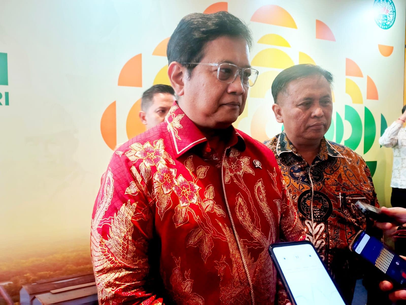 Sawit Tumbuhkan Ekonomi Didaerah Transmigrasi