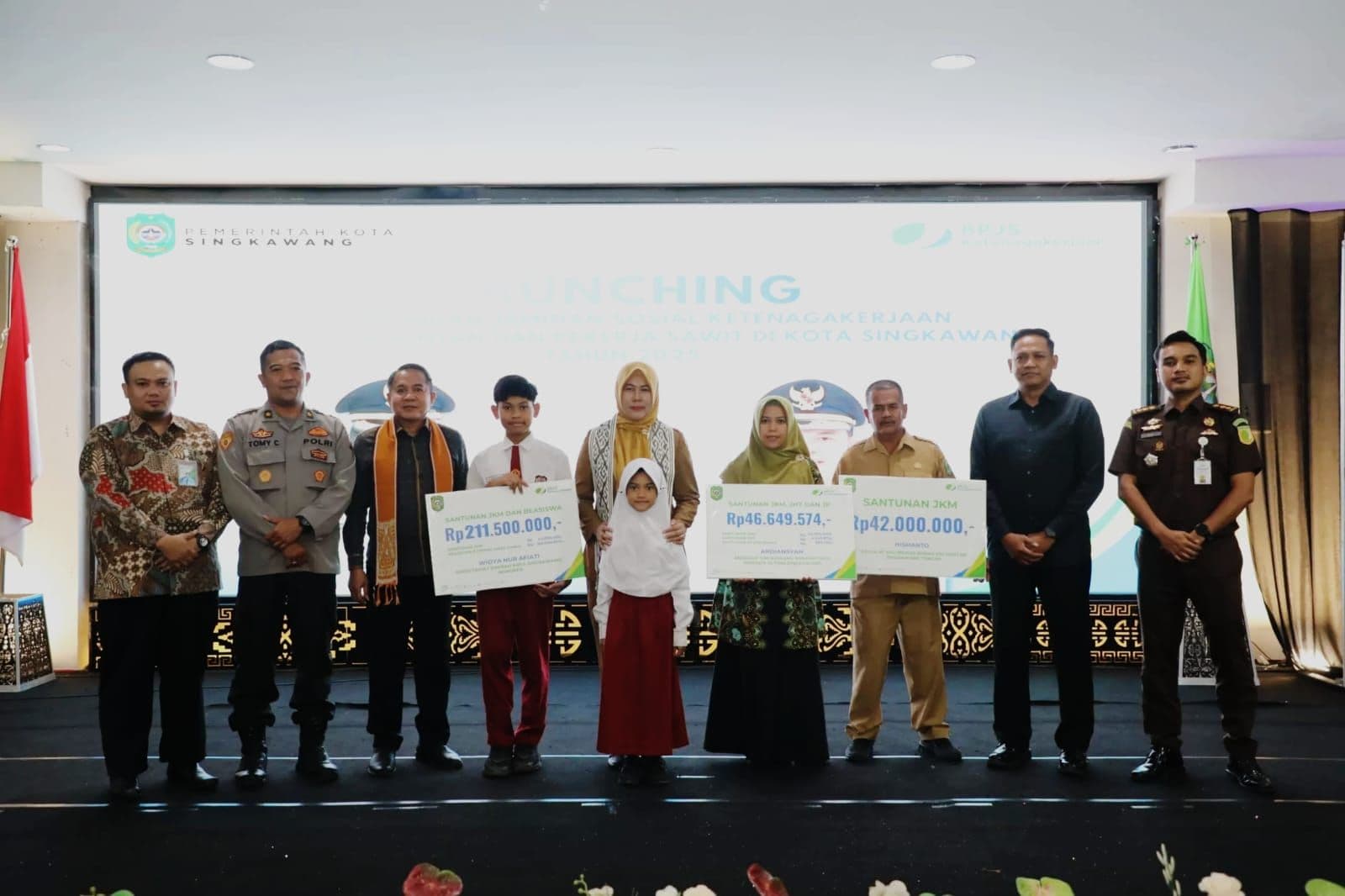 Pemkot Singkawang Luncurkan Jaminan Perlindungan Sosial bagi 8.500 Pekerja Rentan dan Sawit