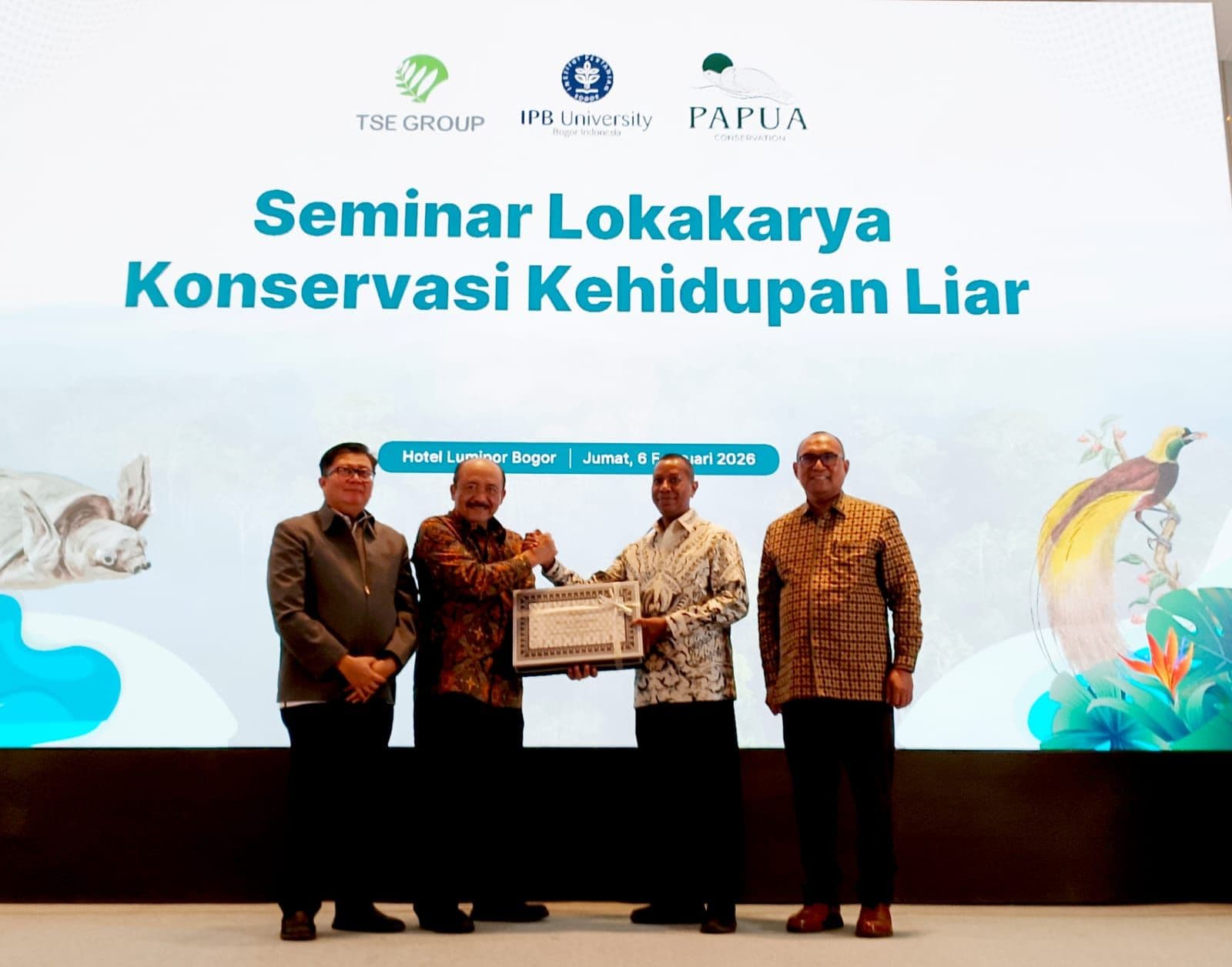 TSE Komit Jaga Keberlangsungan Cenderawasih dan Kura-kura Moncong Babi 