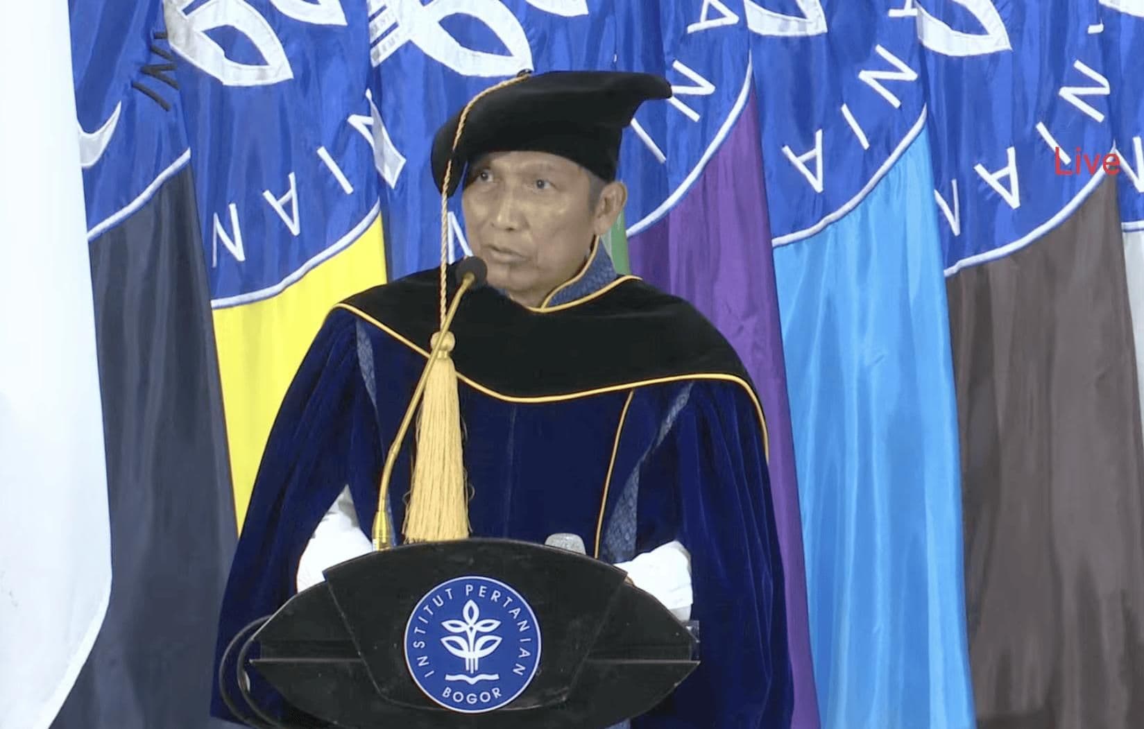 Riset Guru Besar IPB Perkuat Bukti Sawit Lebih Efisien Air, Hasilkan Oksigen, dan Simpan Karbon Tinggi