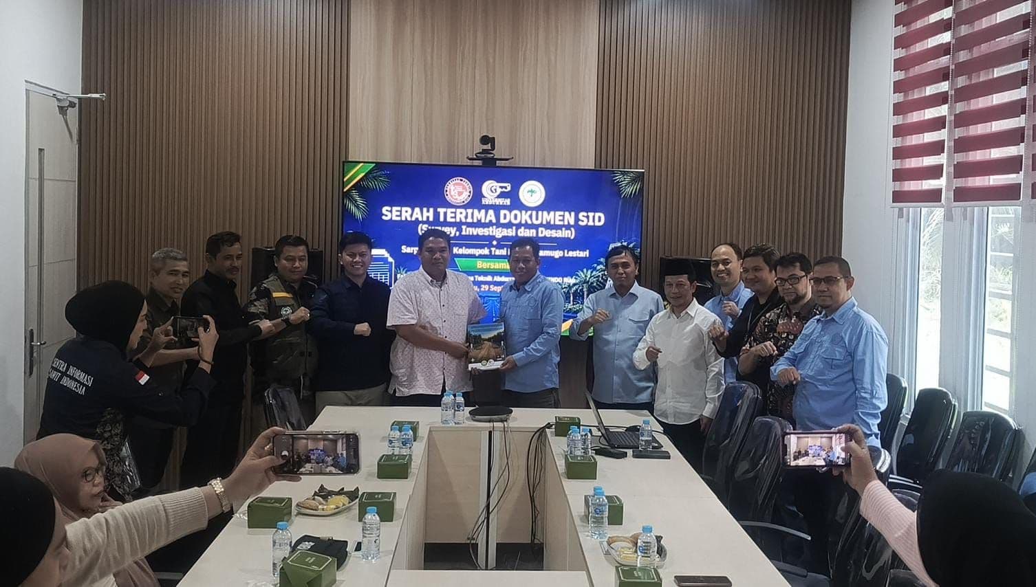 APKASINDO Gandeng Universitas Riau dan Universitas Abdurrab Bangun Jalan Perkebunan Petani Sawit