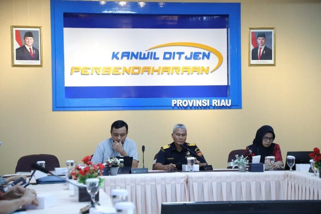 Ekspor Melejit, Riau Kantongi Surplus Dagang USD 12,93 Miliar Hingga Agustus 2025
