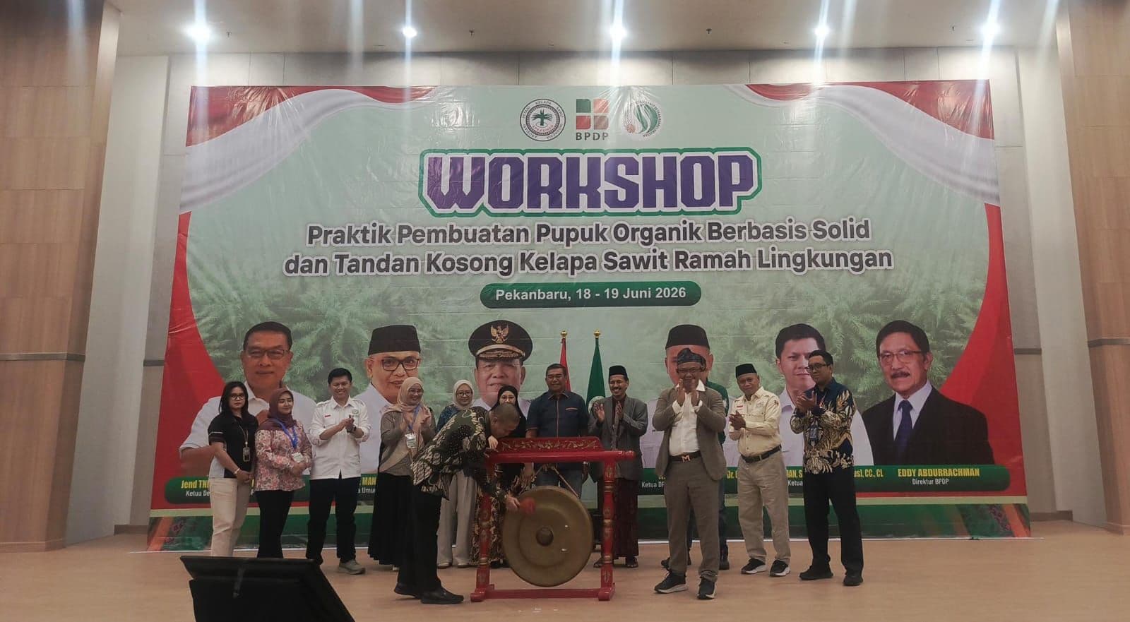 Workshop Pupuk Organik Sawit di Pekanbaru, APKASINDO Riau dan BPDP Dorong Sawit Ramah Lingkungan serta Efisiensi Biaya Petani