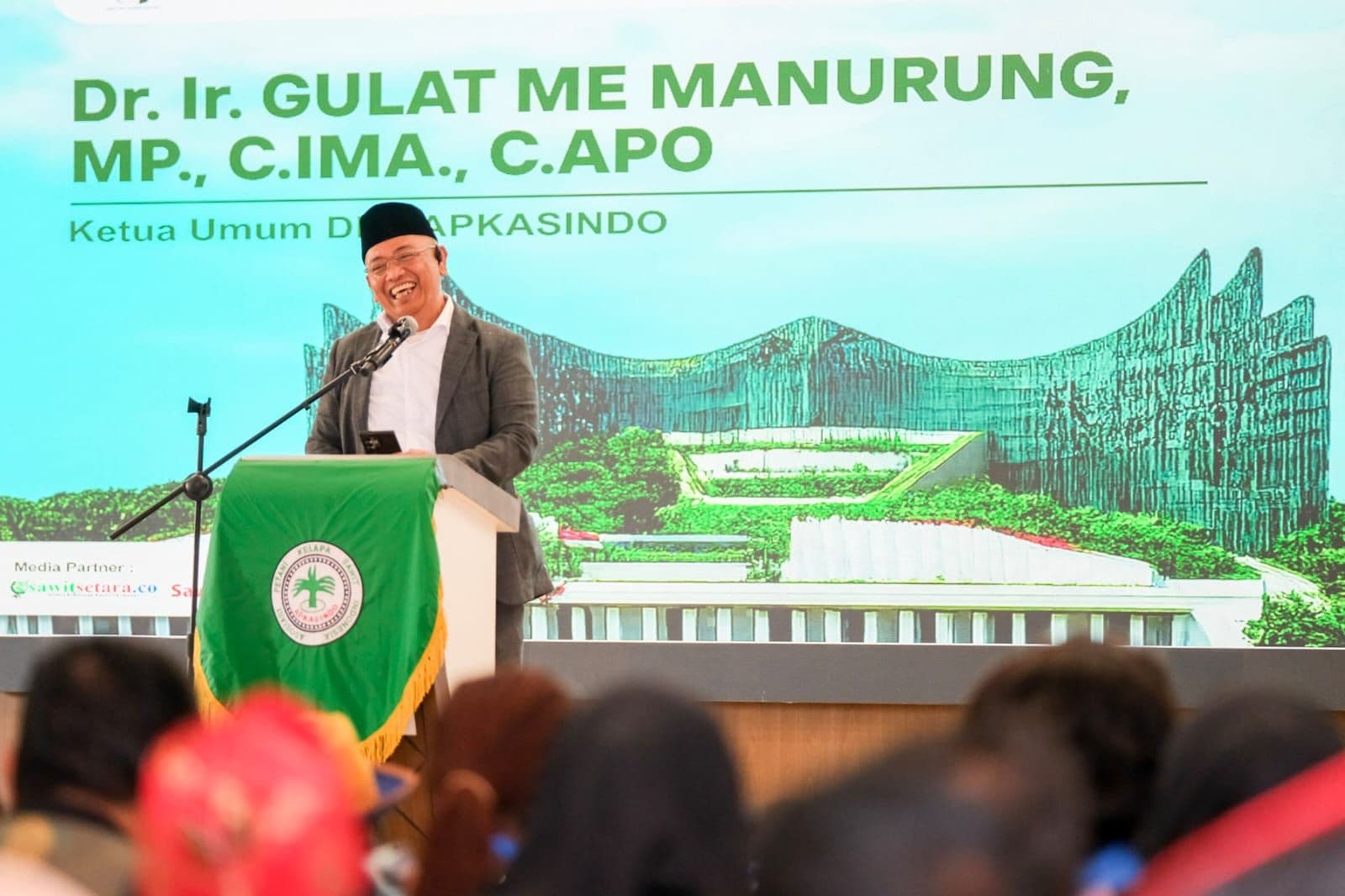 Gulat Manurung dan Peran Strategisnya dalam Konsolidasi Petani Sawit